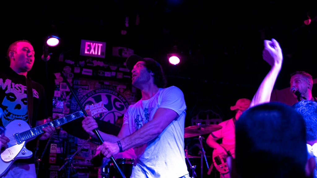 saintfreee's tweet photo. Last night was UNBELIEVABLE! It’s truly such an amazing feeling to be able to play live music in front of a crowd again!!

Head over to our website https://t.co/yViPDvtQuV and pick up the new album today!! 💥

What was your favorite song from our album TUSSIO? https://t.co/WQtYI1jevO