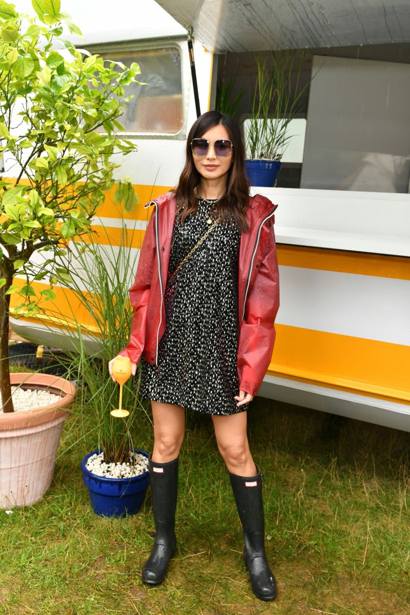 GemmaChanSource's tweet photo. 📸 Gemma Chan attending the Veuve Clicquot Champagne Garden at Wilderness Festival (August 07,2021) #GemmaChan https://t.co/teMKQfTguo