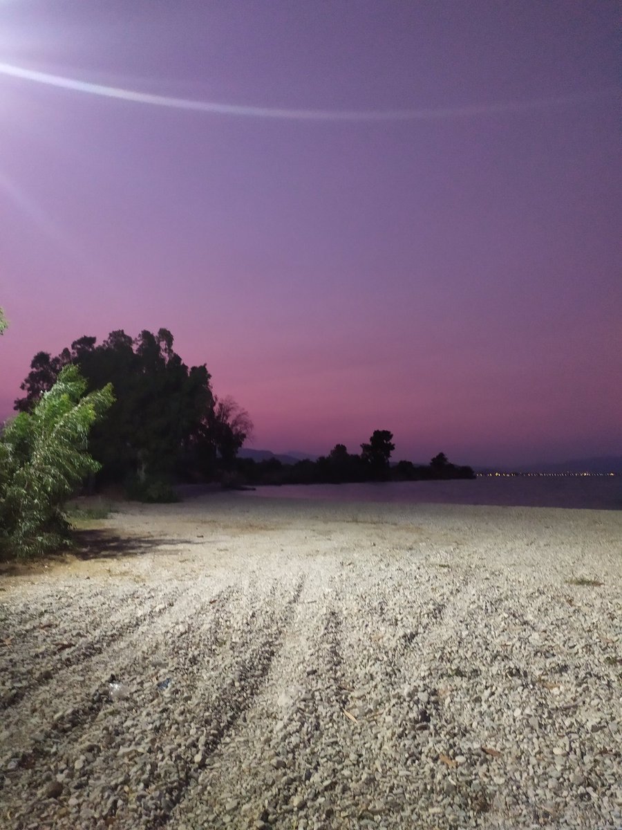 obsessedwgreece's tweet photo. no es mentira, este fue mi atardecer de hoy!💜

#notfilterneeded https://t.co/BFiZRbd5y7