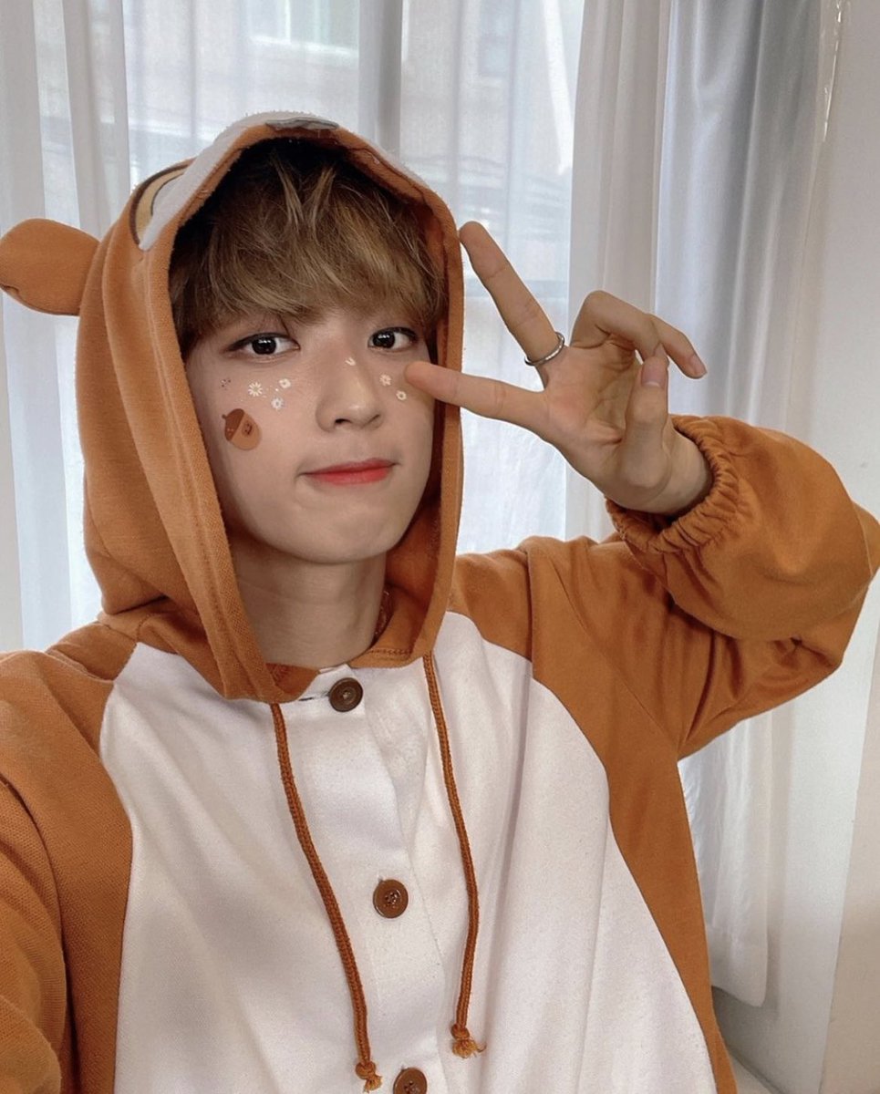 hourIyarthur's tweet photo. welcome to HOURLY ARTHUR 🐿 

- I’m a bot dedicated to Kingdom’s ARTHUR 🧡

- tweet “@hourIyarthur ARTHUR” for your own Arthur pic! (the L is an uppercase i, this is important!)

#KINGDOM #킹덤 #ARTHUR #아서 https://t.co/HsaiQ37PVk