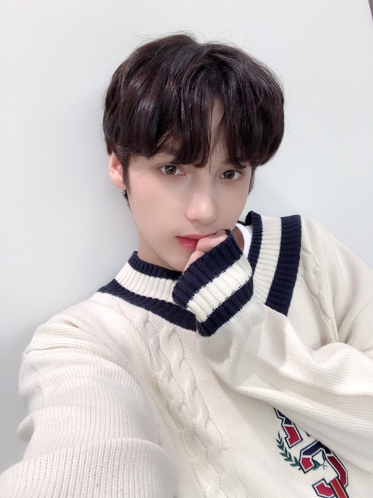 truenitosOff's tweet photo. ⠀◝  ˓ 𝗍𝗁𝗎𝗇𝖽𝖾𝗋 𝗑 𝗍𝗂𝗍𝖺𝗇𝗶𝘂𝗺 ˒ — : ◞ 𝑠𝑡𝑎𝑦 ꙳ 𝒇𝒓𝒆𝒔𝒉  ¡ ˇ ；❜ #LEGENDARY_WAR 〃 (𝗲). ⠀︵ ⠀𝘷𝘦𝘯𝘵.

Deuce tiene cara que la vida es tranquila pero dice que el #EP6_KINGDOM lo va a acabar emocionalmente, veremos. ¡Muchos éxitos a todos! https://t.co/2tZ2NaKEFV