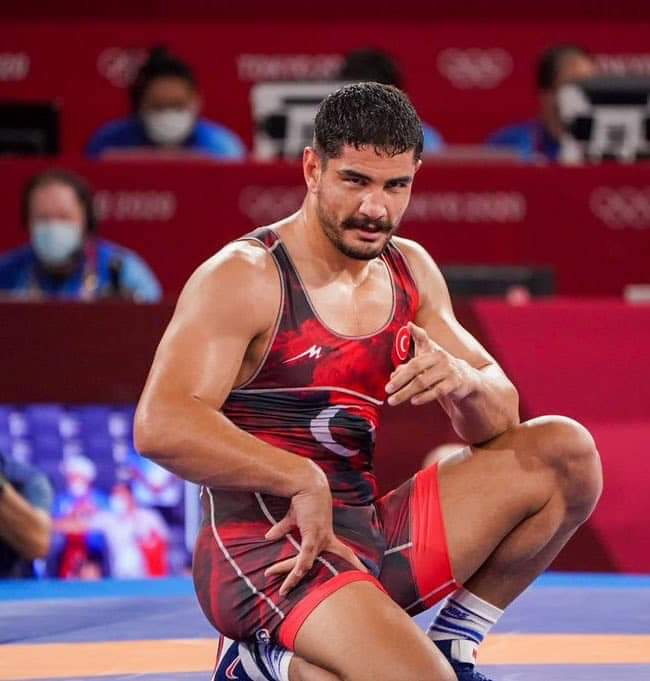 yusufkocsivas's tweet image. #Tokyo2021  olimpiyatlarında, bronz madalya kazanan hemşehrimiz, millet ittifakı Ankara büyük şehir belediye sporcumuz yiğido güreşçi Taha Akgül’ü kutluyor başarılarının devamını diliyorum.. 🇹🇷🇹🇷🇹🇷🇹🇷🇹🇷🇹🇷