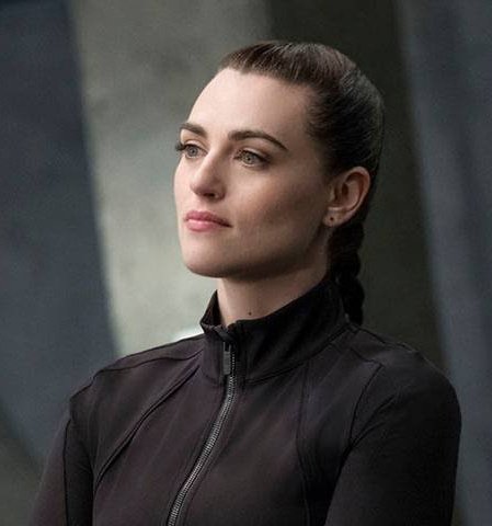 filhadsupercorp's tweet photo. "Lena Luthor could run me over and i would say thank you" https://t.co/2bAXGMQbl4