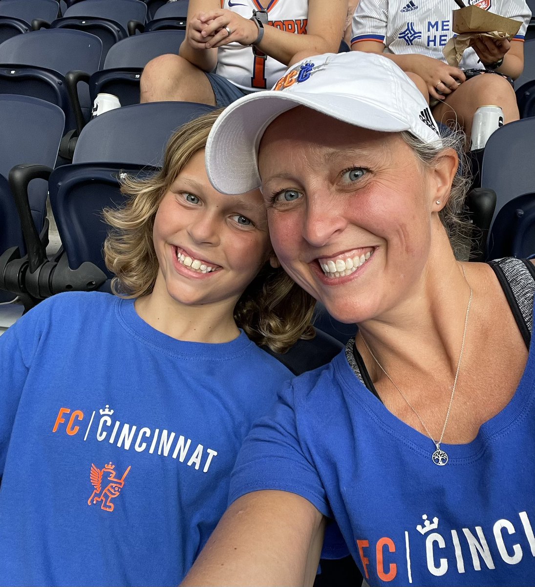 JenaWells00's tweet photo. #FCCincy https://t.co/wxOvOARiv4