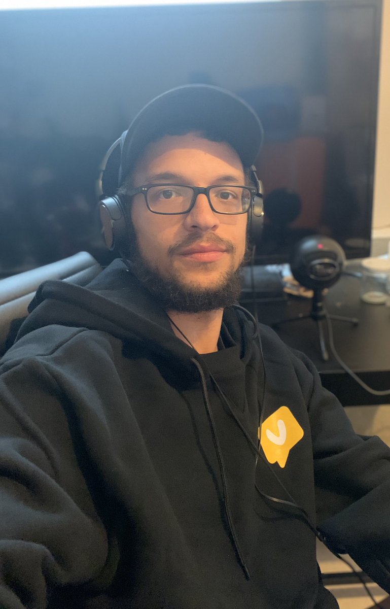 knee4mvd24's tweet photo. Man shoutout to @voveraudio for the swag and thank you for letting me be a part of the team!!! Let’s keep this train rolling!!! #vover https://t.co/mRoAQtxxbM