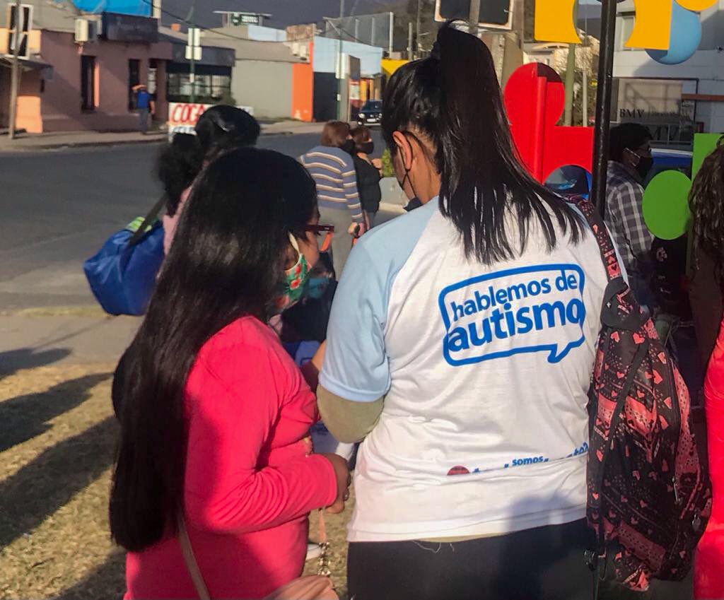 matiasposadas's tweet photo. 🧩 HABLEMOS DE AUTISMO

Gracias a las mamis y a los papis de @TGDTEASalta por el enorme trabajo que hacen  promoviendo la inclusión en nuestra ciudad.

Sigamos concientizando sobre la importancia de construir juntos una sociedad con igualdad para todos.

@ganasaltaok https://t.co/VBFb5Nz4Bk