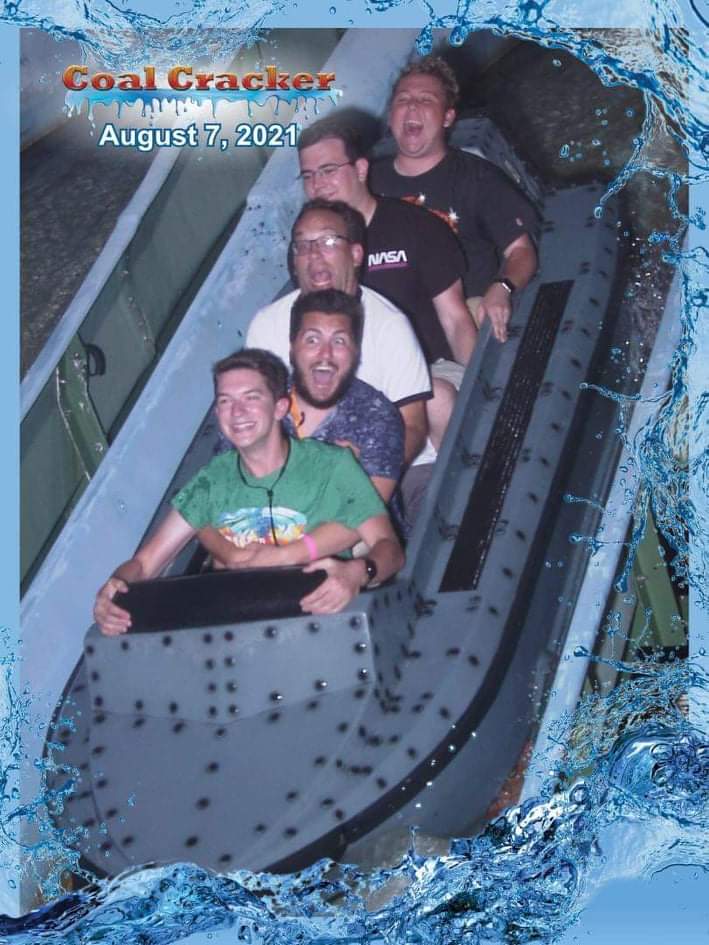 What's better than Coasters?
The Coal Cracker of course!
#HersheyparkHappy <a href="/Hersheypark/">Hersheypark</a>