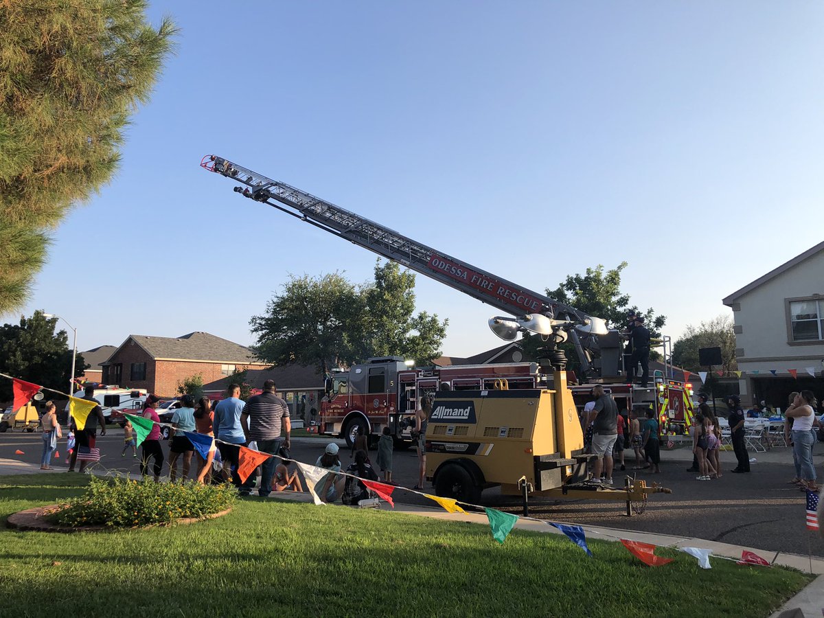 ScottMuri's tweet photo. Back to school block party, grateful for a community that invests in children and families @EctorCountyISD #ECISDProud https://t.co/WEOuxmkhA1