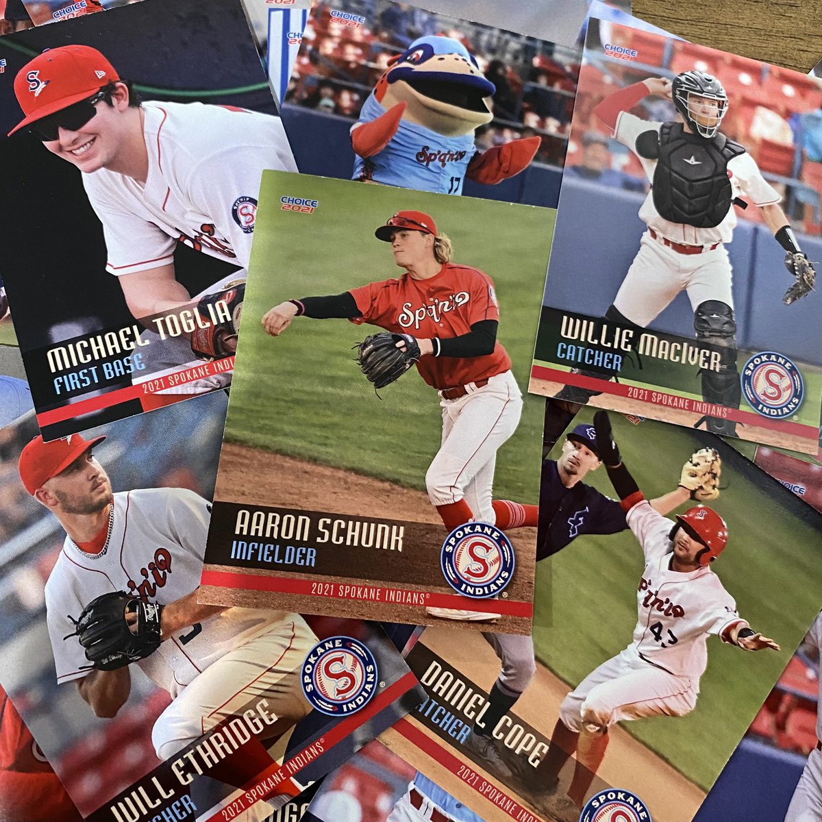ericschunk's tweet photo. Never gets old - seeing your son on a baseball card. Love this group - @spokaneindians !! @RealSlimSchunky @MichaelToglia @willethridge_20
#GoSpo #LetsGo22 #baseballcards https://t.co/fmo9Lc32yq