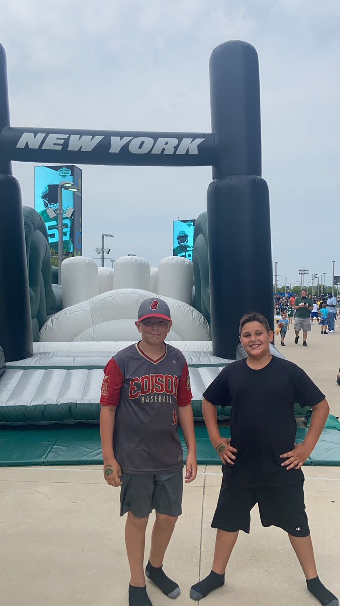 #nyjets <a href="/nyjets/">New York Jets</a>