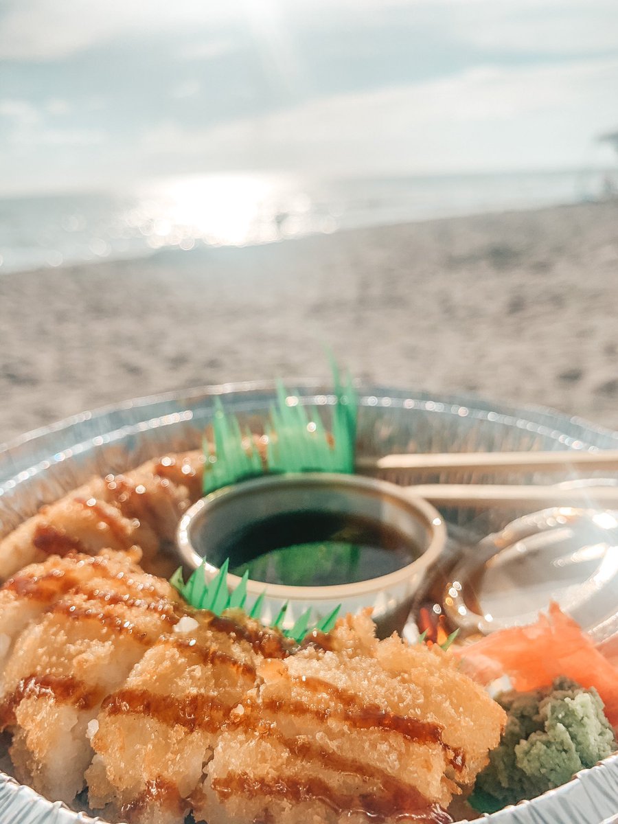Chanelle_Stokes's tweet photo. I can’t wait to be eating at the beach every night #sushiislife https://t.co/nfKyUiBRuA