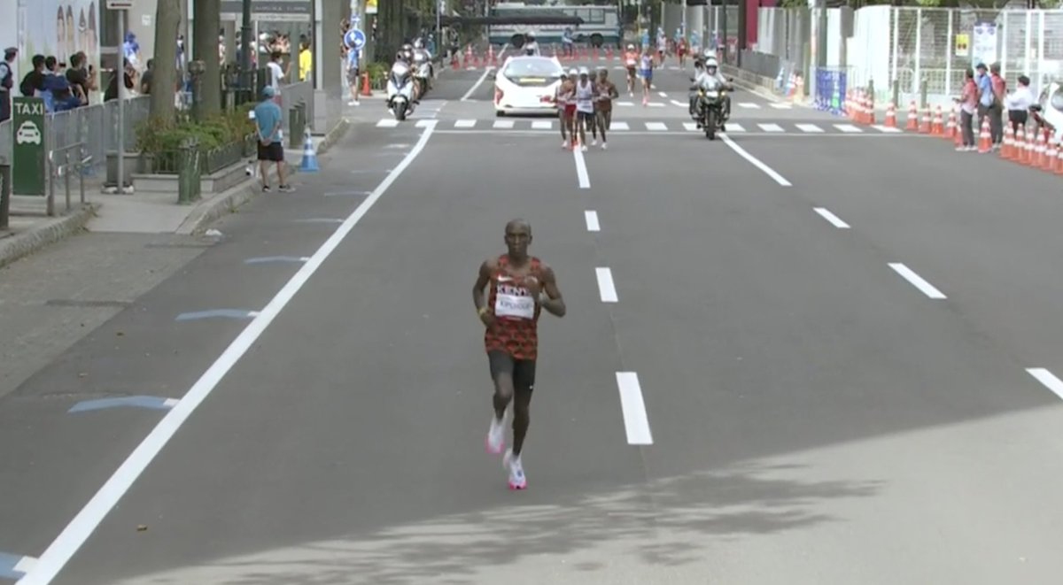 It's Eliud Kipchoge's world. We're all just living in it. 

#Olympics #Tokyo2020 #Marathon