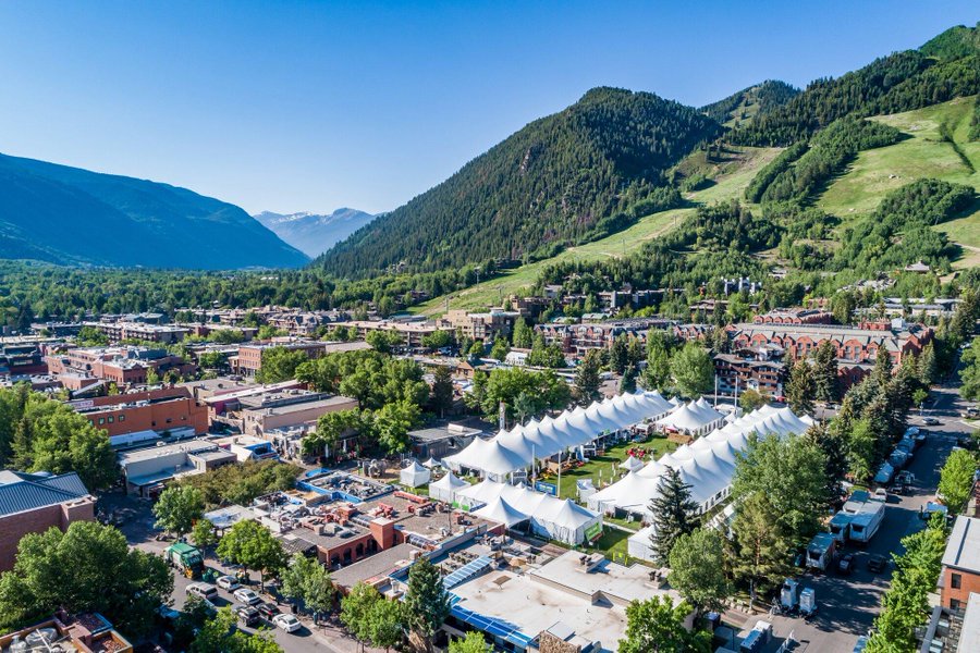 The Food & Wine Classic in Aspen Is Back! Here's the Star-Studded Lineup https://t.co/Ou5opwbPoM… #foodandwine #celebritychefs #wines #california #hollywood #la #losangeles #centralcoast #sandiego #orangecounty https://t.co/VfPQvOsyFF