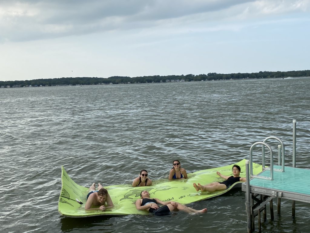 Uh Surgery Residents Thanks Jlyons510 And Surgeryuh For Hosting A Great Day At The Lake T Co Xajuipdbpj Twitter