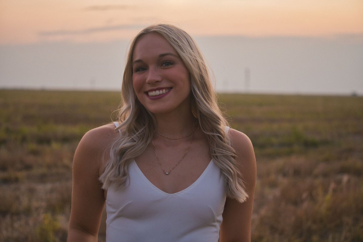 new pfp plus a few :))🤍