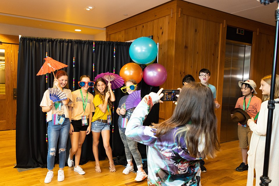 BGEA's tweet image. Students in the Charlotte, NC, area spent one of their last summer Saturdays gaining tools to share their faith.

See more photos from this youth evangelism event at @BGEA: bit.ly/YouthEvangelis…