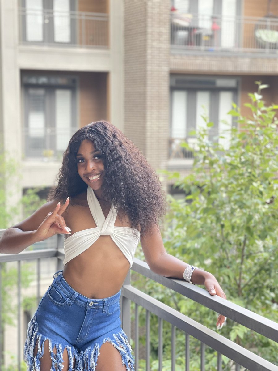 I’m your mans favorite Zeta 💙