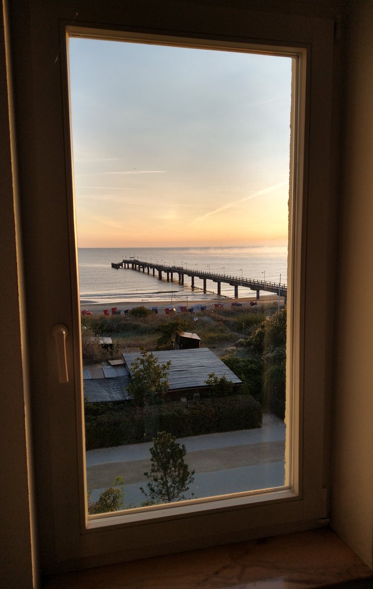 Good morning ! Room with a view... #Bansin #Kaiserbäder #Usedom #Ostsee #Sealife #Beachlife #Travel #Photography <a href="/3Kaiserbaeder/">Kaiserbäder Insel Usedom</a> <a href="/KaiDiekmann/">Kai Diekmann</a>