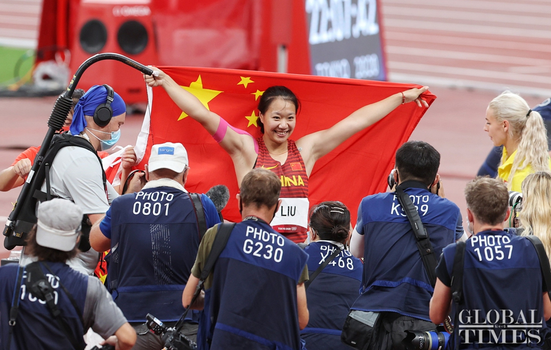globaltimesnews's tweet photo. Team China bagged a total of 88 medals at #Tokyo2020 including 38 golds, 32 silvers and 18 bronzes, ranking 2nd on the final medal count. The number of gold medals was also the best achieved by Chinese delegation at overseas Olympics, on par with London Games in 2012. https://t.co/pC4MQahhrM