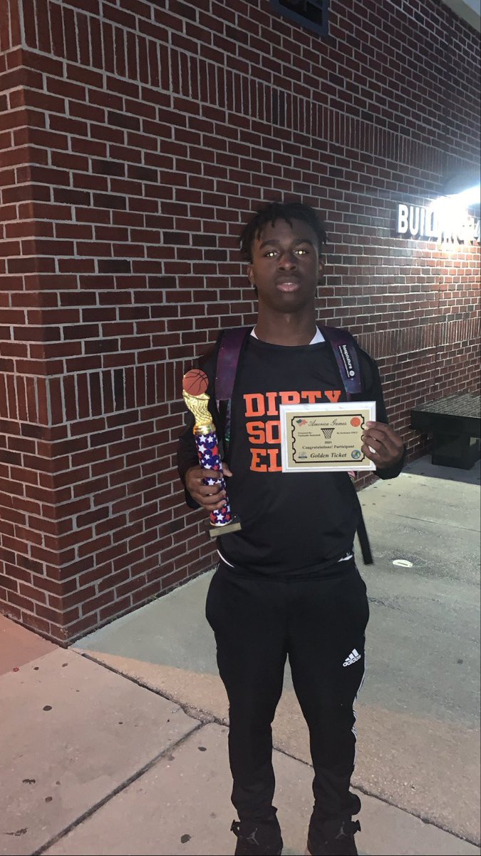 MccullonStephen's tweet photo. Good weekend at the camp. @DirtysouthMs @imtheonly_chris https://t.co/P0F2mnElUL