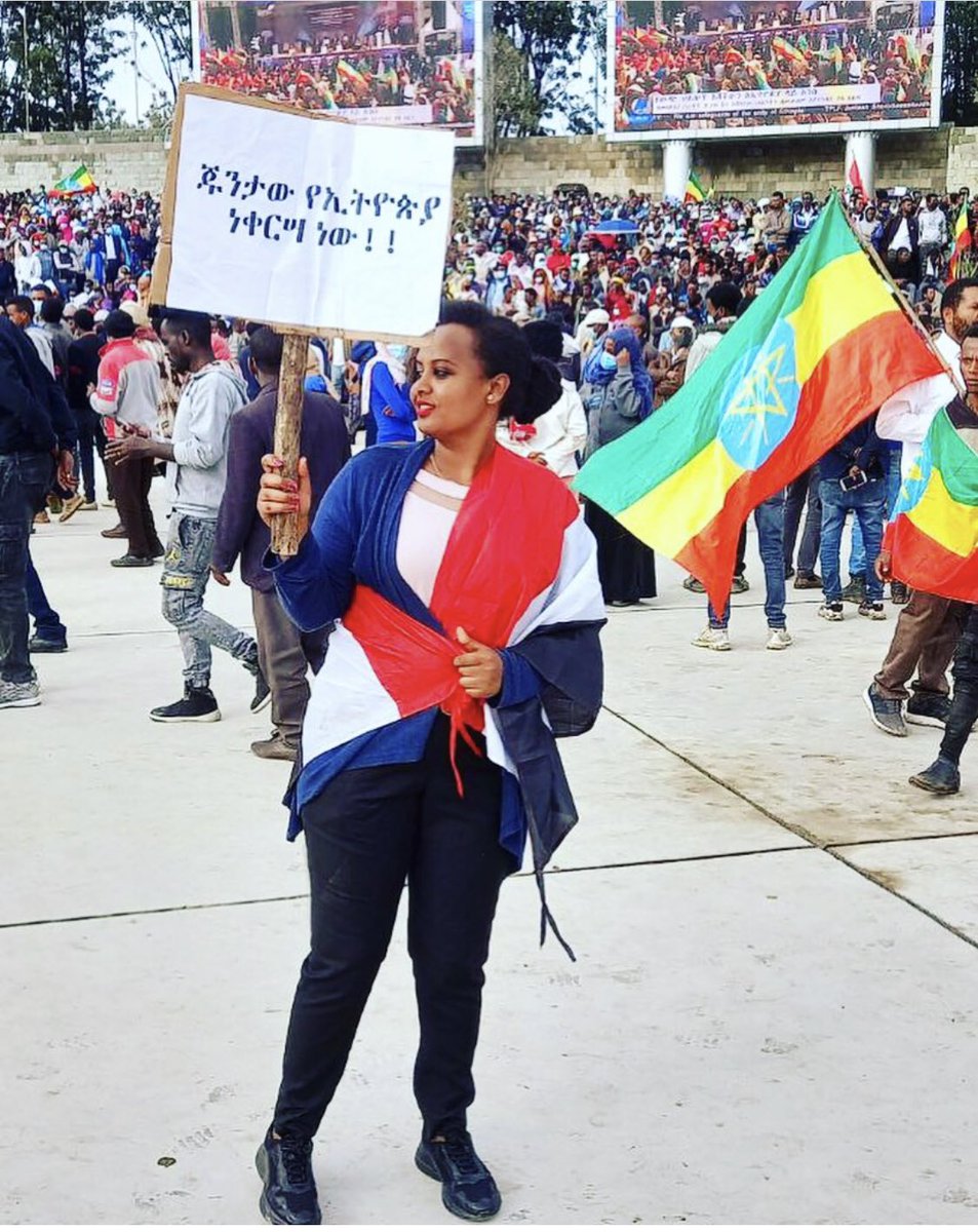 NatnaelMekonne7's tweet photo. #Ethiopia : አሁን በመስቀል አደባባይ https://t.co/oYKvnmw1Ge