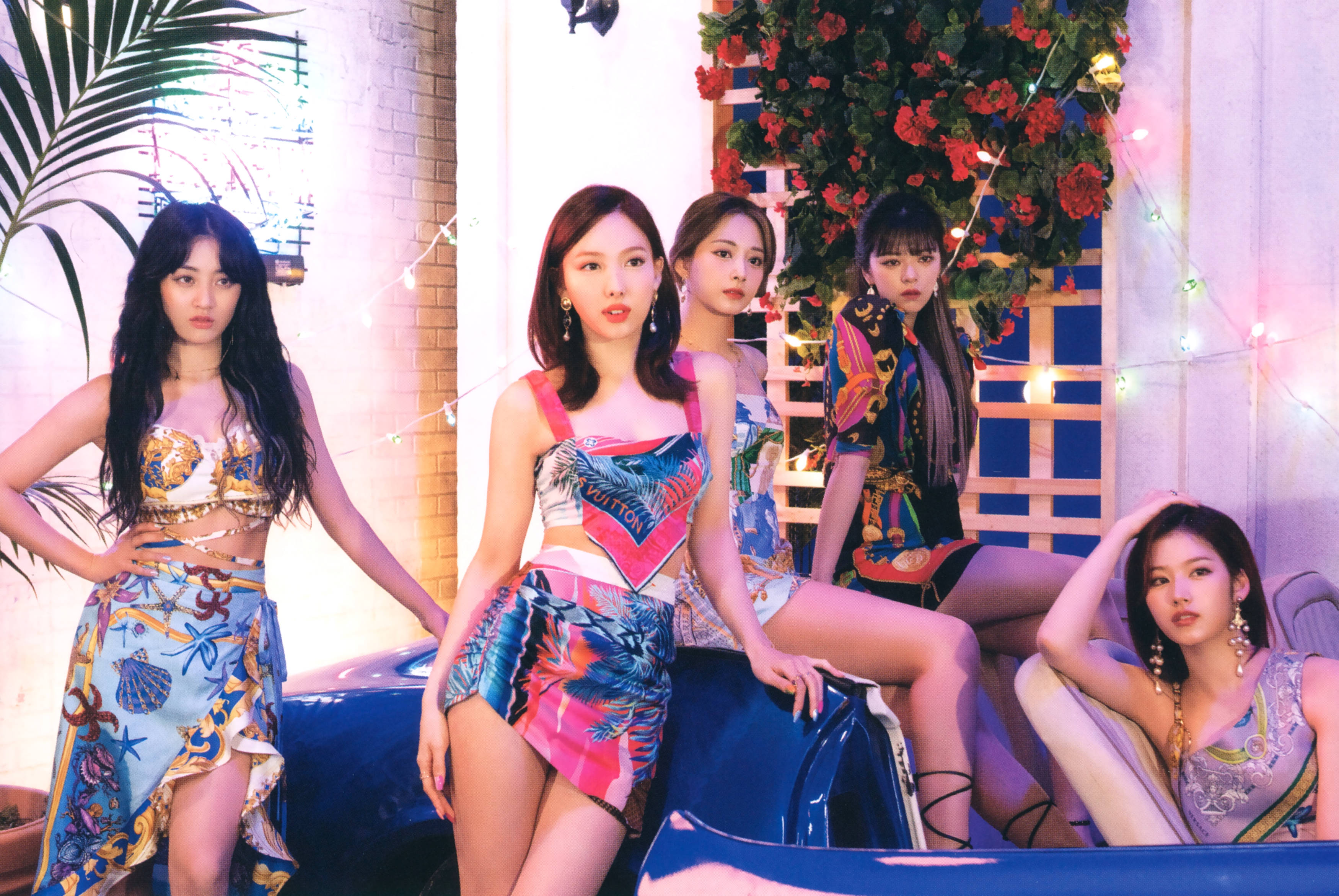 TWICE what is love monograph 写真集 アイドルグッズ TWICE What is Love? Monograph Twice - [What