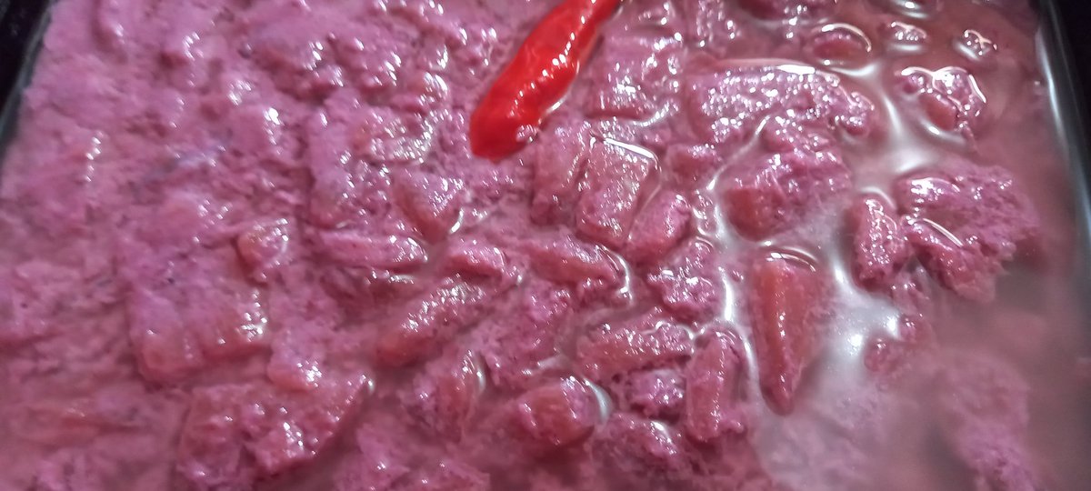 MashaMasha2022's tweet photo. Ang sasarap ng pinadala ni @helterskelltr...sarap ng luto ng Mama nya😍😍...lahat masarap lalong lao na yung Pickled Garlic🤤🤤🤤.
Madam Salamat po ng marami😍😍😍
#Sinantolan
#Bagoong
#Laing
#PickledGarlic
#Bicoldishes
@sumshine013 swerte natin😍😍😍
@countrypinoy 😍😍😍 https://t.co/BMsWe9JxoC