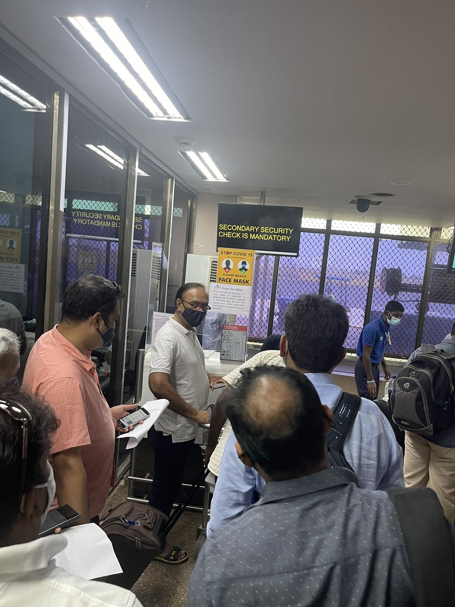 rohan_86's tweet photo. @IndiGo6E 
Worst experience on Rajkot Airport staff was rude.... I think they were not aware of anything.. Never expected this from @IndiGo6E 
Covid Rules are dumped by indigo staff 
#indigo #shemful #lazystaf https://t.co/O8jMrmU57k