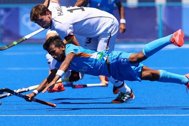 SundarSubra's tweet photo. What two unforgettable contests between great Olympians. There are no winners or losers. It was a celebration of excellence at the modern world’s greatest arena for sports. Well done champions!  #Tokyo2020 #GBRvIND #bronze #Cheer4India https://t.co/K5QRcH3R2U