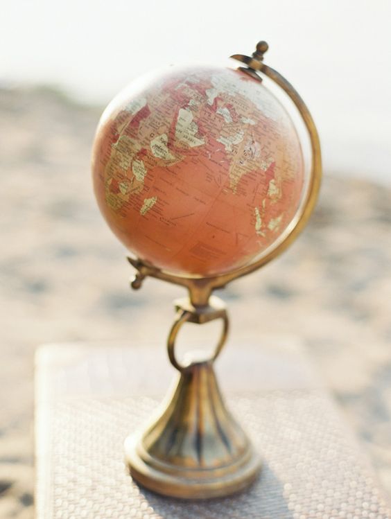 MistressMentor's tweet photo. Retweet if you are going to be a globe trotting Domme today! https://t.co/MK6nh89Qbh https://t.co/qHmp2yyqoc