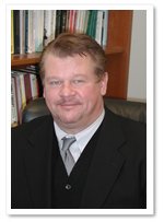 unmaskthenarc's tweet image. This is Mark Kilmer. He is a custody evaluator in Colorado who gives custody to abusers. He has said he doesn't believe in post-separation abuse. He needs his license revoked. #showtheirfaces   His brother is the actor Val Kilmer.