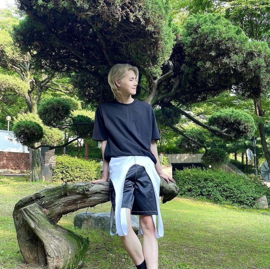 mlinhee's tweet photo. The weather is so good today, hope you can enjoy your sunday peacefully, have a Minhee day. https://t.co/lG8kwSUxmG