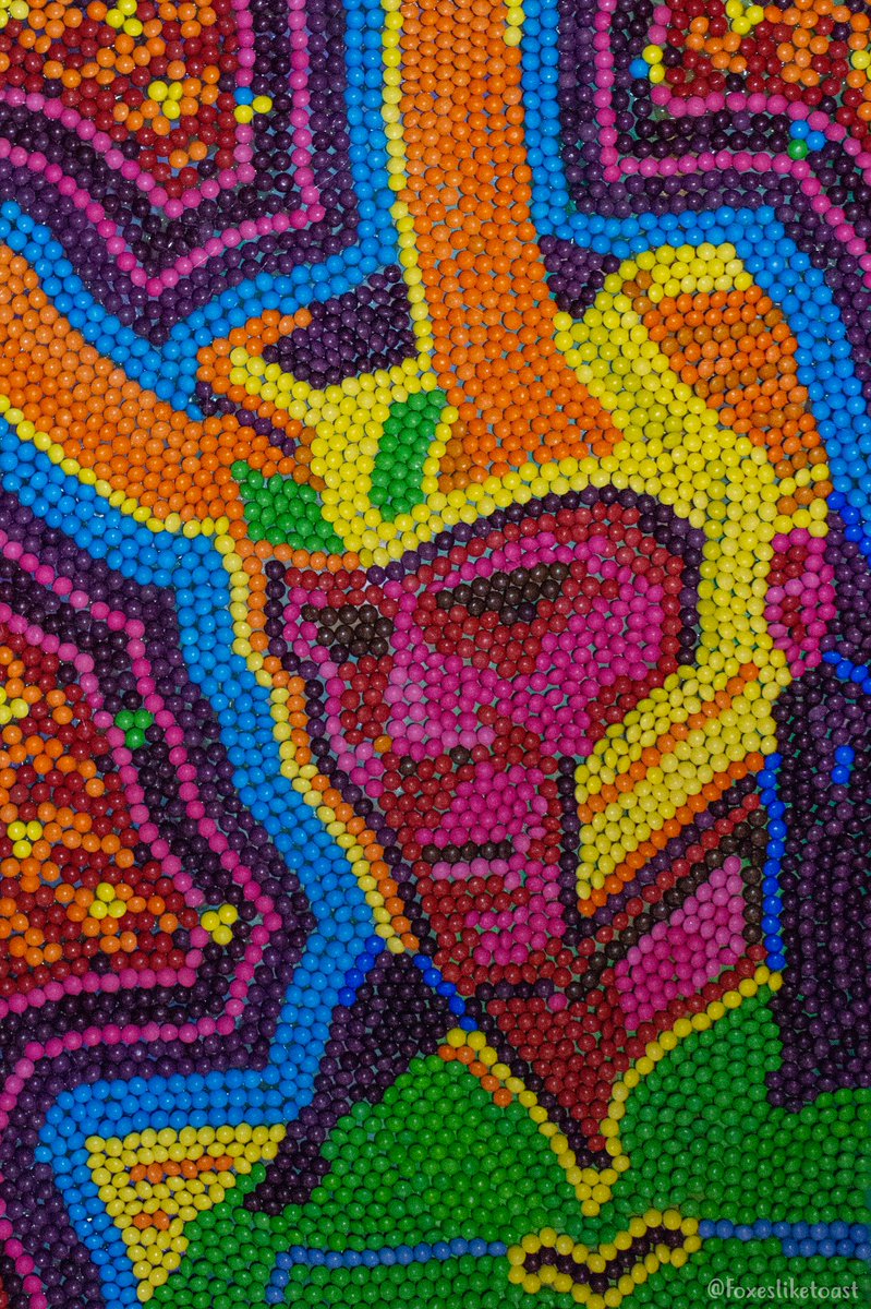 FoxesLikeToast's tweet photo. A bit of both. @Skittles @mmschocolate @twhiddleston  #GISH 🏳️‍🌈 @GISH https://t.co/G9wfy55f29