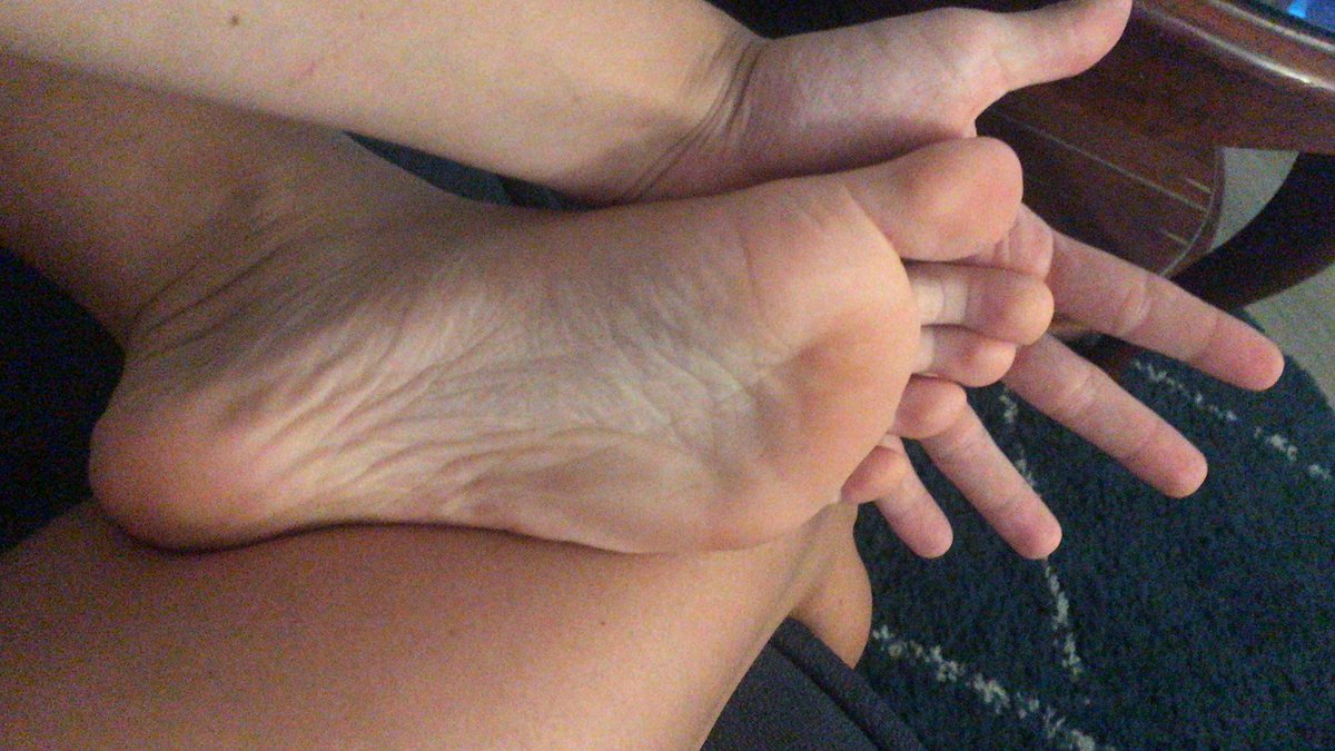 BrookeUnhooked's tweet photo. So soft ❤️

.

.

.
#feet #footfetish #buyingcontent #sellingsocks #sellingpanties #hentai #wrinklyfeet #toes #cashapp #collegegirl https://t.co/DO3C2H8HmT
