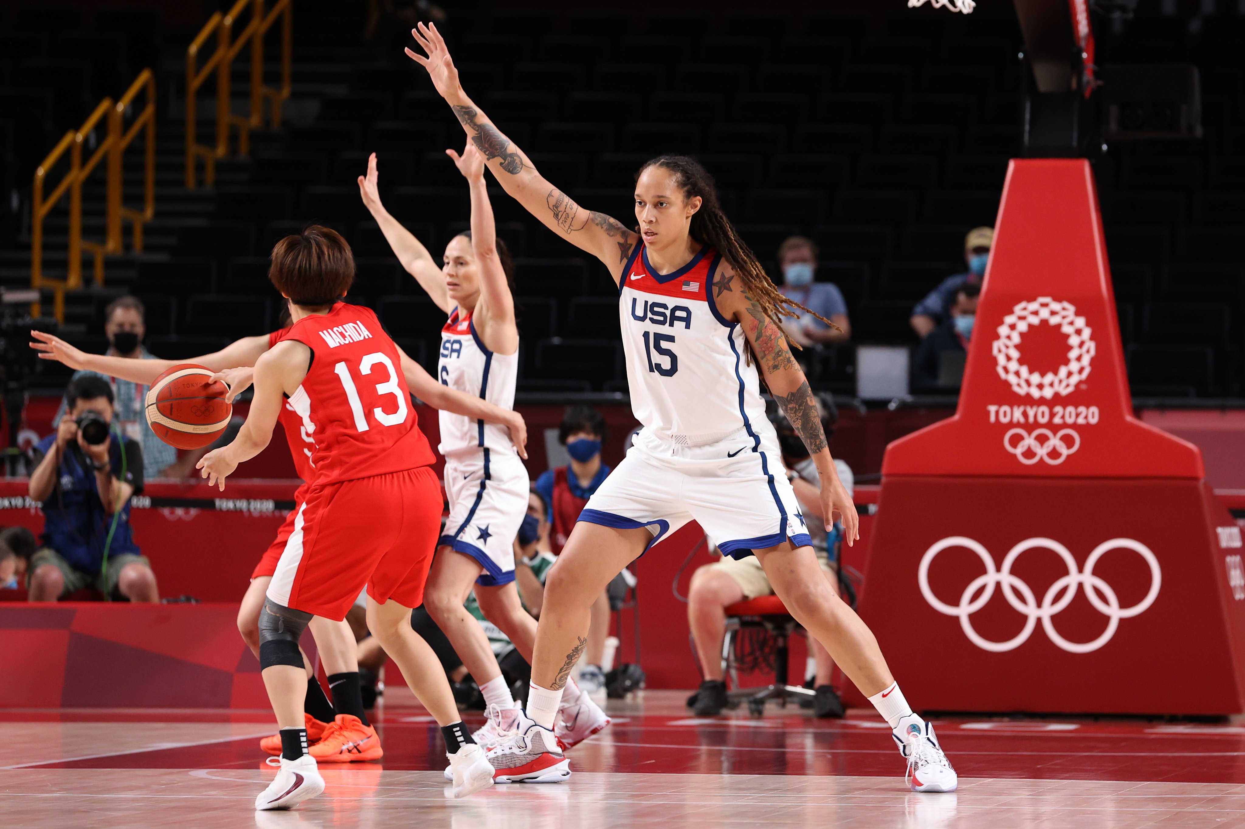 On Her Turf On Twitter The Average Height Of Team Usa Basketball Is 6 2 Team Japan Has An Average Height Of 5 9 A Reminder That Brittney Griner Is 6 9 Carry On Https T Co B3fvjvljo3