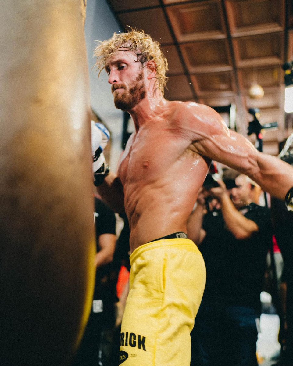 mavathltcs's tweet image. Logan is so hot 🤤🥵