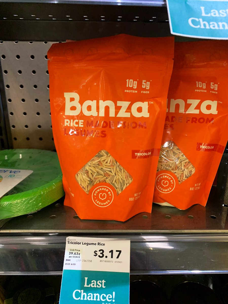 Who knew — @EatBanza makes #rice? Sweet! While I didn’t get this particular one, I got the #chickpea-only version as a ‘lower’ carb option on a recent trip to @wholefoodsmontgomery. Interesting. 🙌🥰 #lchf #liberallowcarb #eathealthy #ddpyoga #ddpy #nutrition #foodvariety