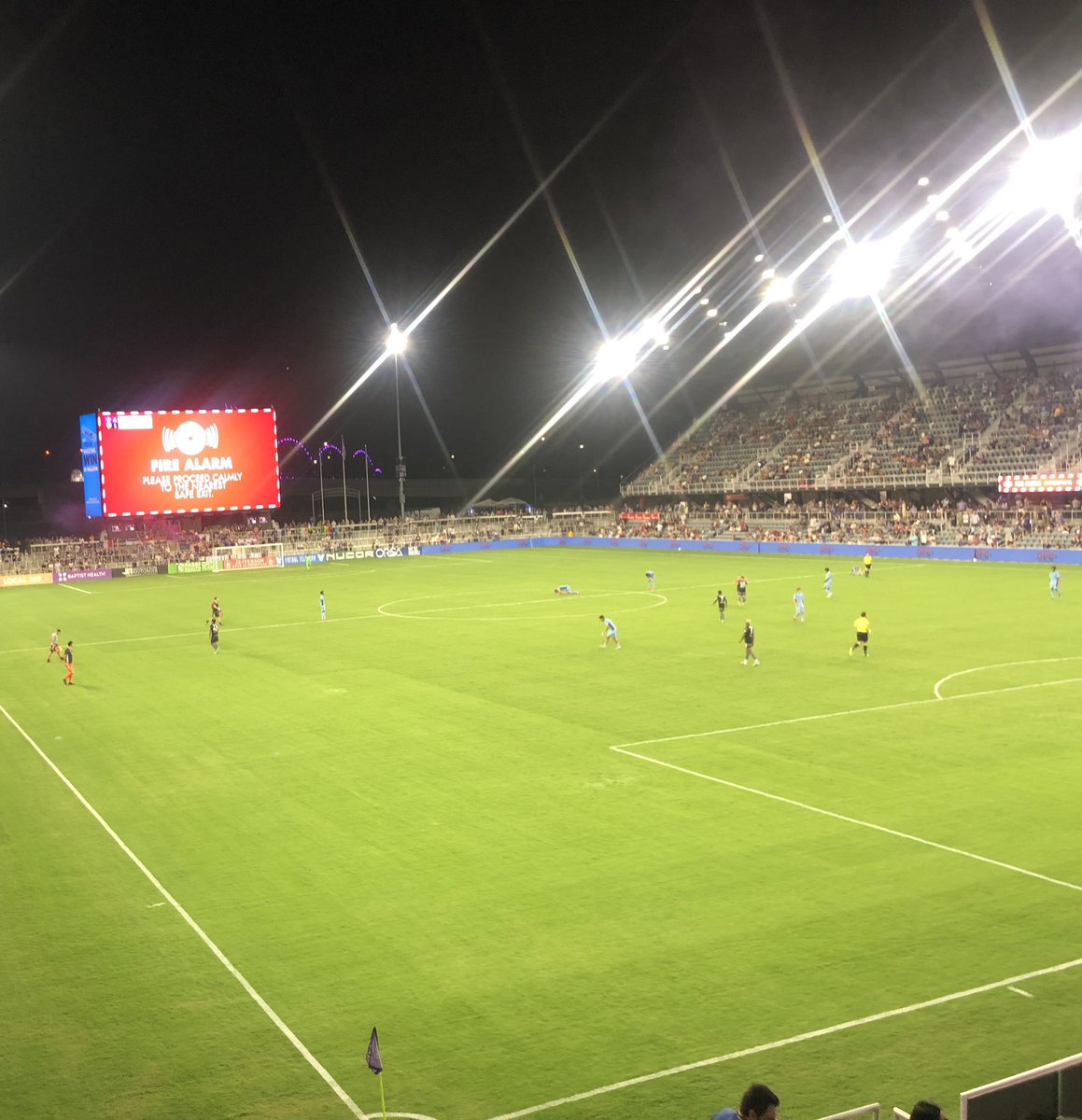 lylesjac's tweet photo. @loucityfc 4-1 victory!! 
A LOT of purple smoke = false fire alarm
Man of the Match = Brian Ownby 
#LOUvSKC https://t.co/mnrKaksaNV