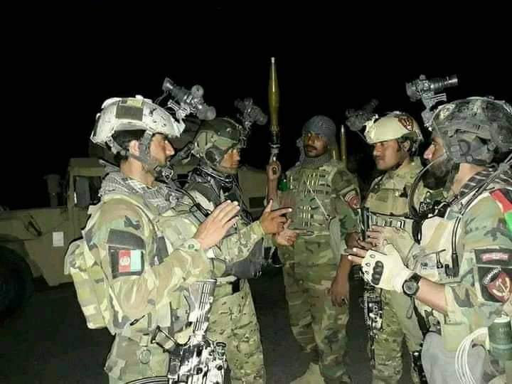 عقاب بال بریده tweet media