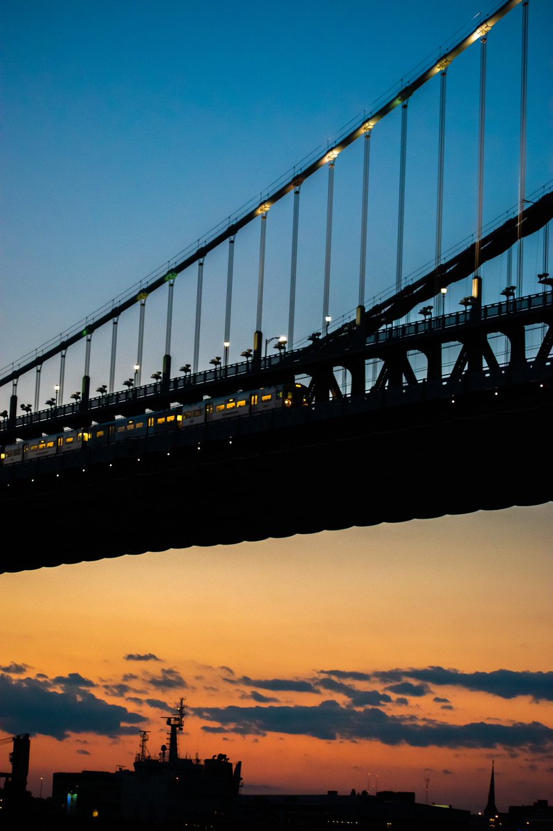 High expectations 
#phlphoto #bridges #trains #sunset #philly