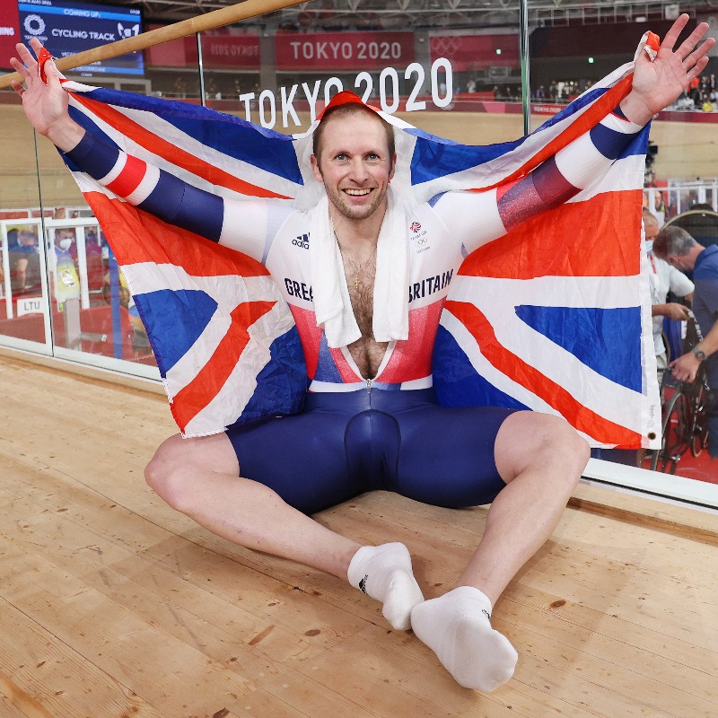 TeamGB's tweet photo. A magnificent seventh gold medal. And arguably the best one yet. 🥇🥇🥇🥇🥇🥇🥇

An unbelievable ride from the unmatchable @JasonKenny107 🇬🇧

#TeamGB #Tokyo2020