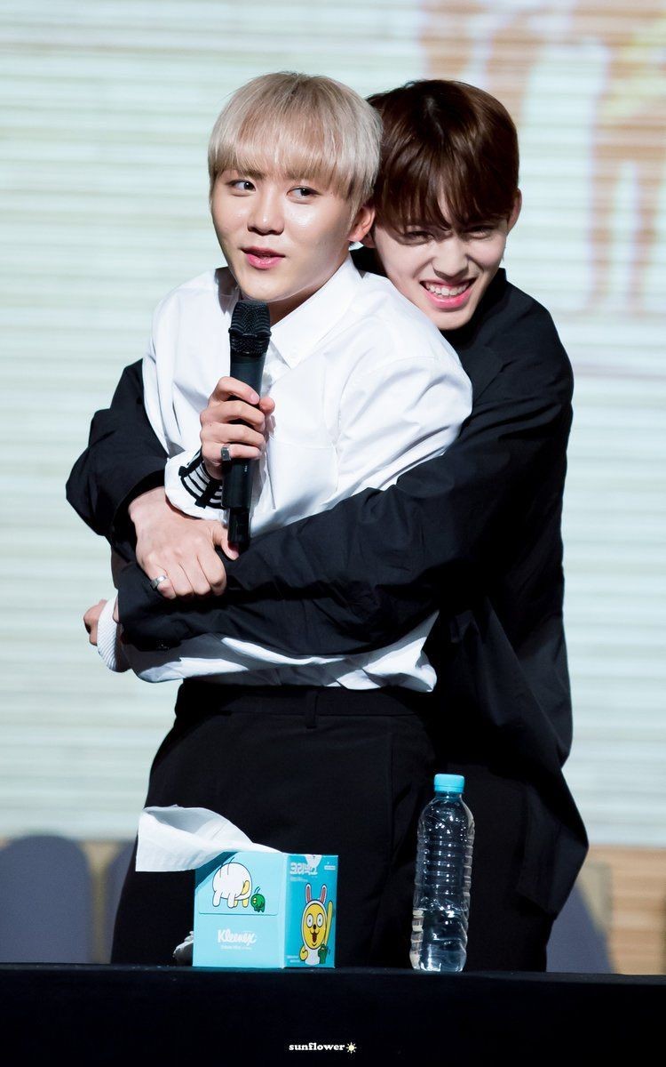 avyhae's tweet photo. Happy birthday mga csc hyungs! Sana happy kayo all today and enjoy carat land. Wag magpapaka pagod baka sumakit mga buto buto niyo /j

special mention po kina @autumncallum @dathanwrites @S0NNET116 @nylenotnile @1stprecept @nacaIimutan @B0OB1ES https://t.co/9waXnH284k
