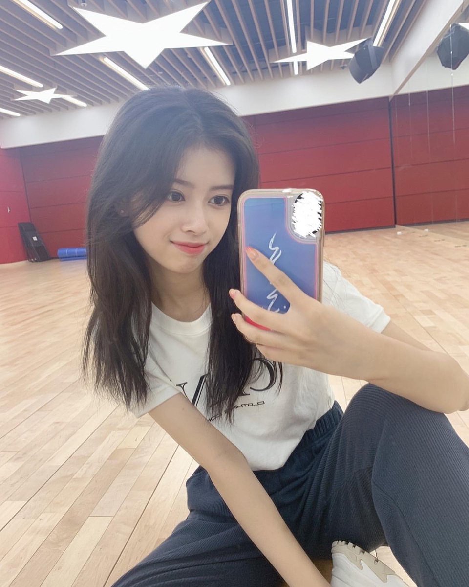 Makostarleader's tweet photo. RIMA ERES TAN HERMOSA ❤️ https://t.co/SbxB7xkSGC