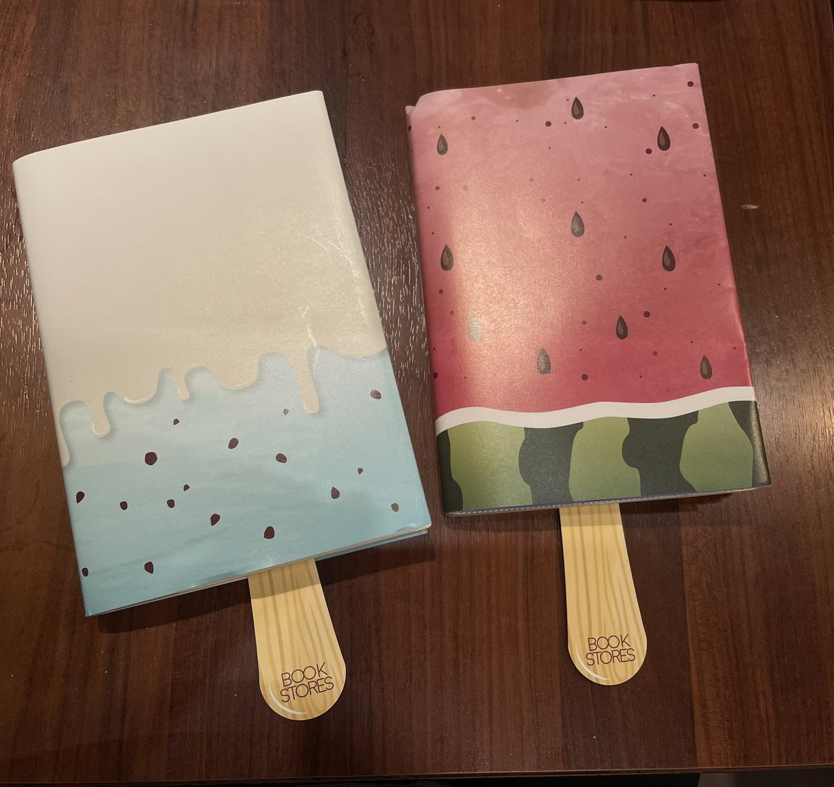 なにこれかわいい ジュンク堂などの書店で配布しているブックカバーがとてもおしゃれでリアル書店に本を買いに行きたくなる Togetter なにこれかわいい ジュンク堂などの書店で配布しているブックカバーがとてもおしゃれでリアル書店に本を買いに行きたくなる Togetter