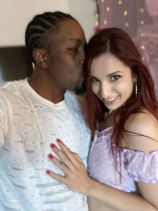Had an amazing day reuniting with this handsome guy @isiahmaxwell   We filmed some hot CONTENT 🍑   Thank<a href="/tag/mvsales"class="tags"><span>#mvsales</span></a>
