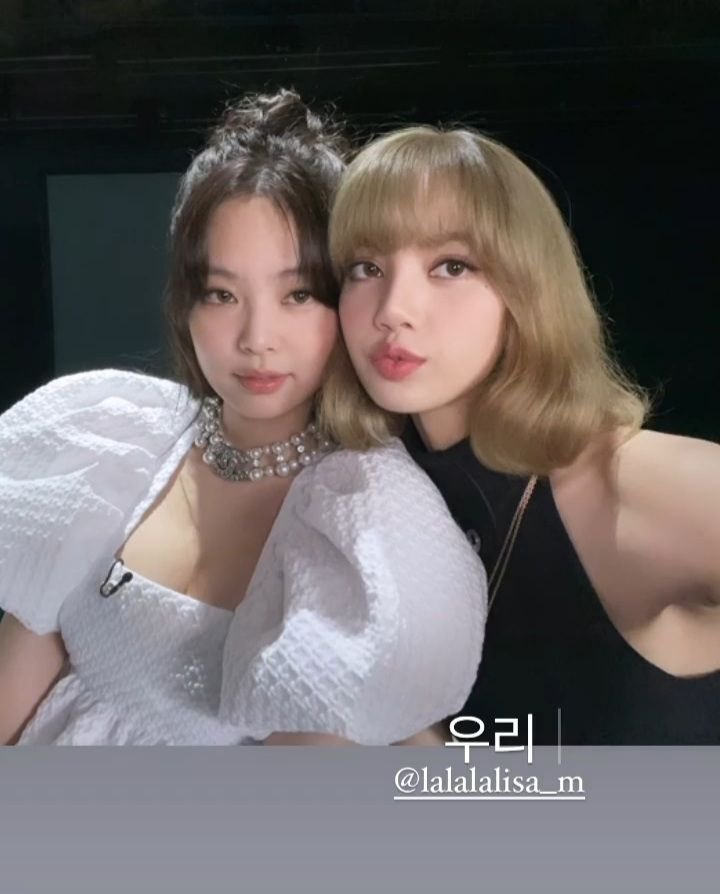 NiNi & LiLi tweet media