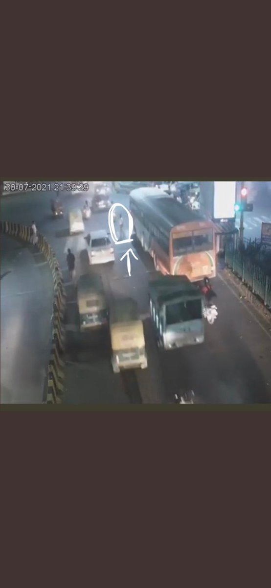 Drx_Manohar's tweet photo. #ArrestLucknowGirl
Does someone cross the road with earphones in their ears and when traffic is moving?
@Splucknow_rural @lucknowtraffic
@AdminLKO @adgzonelucknow @myogiadityanath @UPGovt
@Uppolice @uptrafficpolice
@UPPViralCheck #Lucknow
#ArrestLucknowGirl 
#ArrestLucknowGirl https://t.co/ww366UYqrR