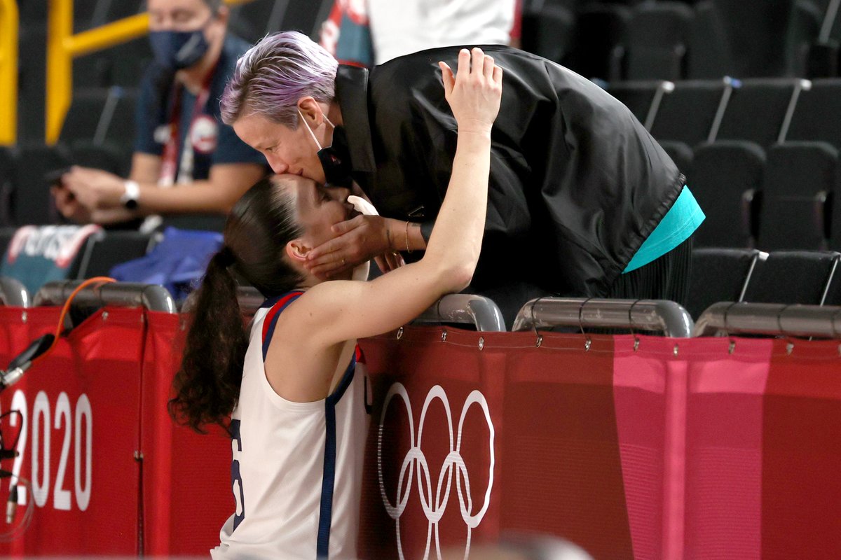 seattlestorm's tweet image. 😍😍😍

@S10Bird and @mPinoe are just the cutest!