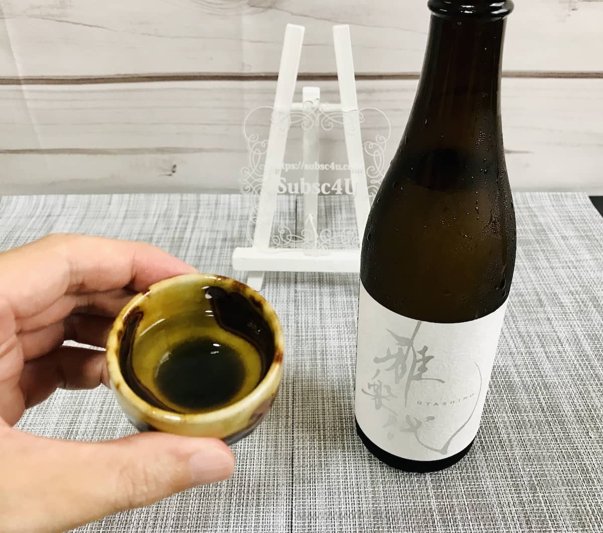 subsc4u's tweet photo. わたご酒店の日本酒サブスク「新潟の希少な地酒 720ml 2本セット」を購入。
・謙信（けんしん） 純米吟醸 夕涼み
・天領盃 雅楽代（うたしろ）
どちらもうまい！
https://t.co/oGGzQ6GAbB https://t.co/lMVPj8ArC7