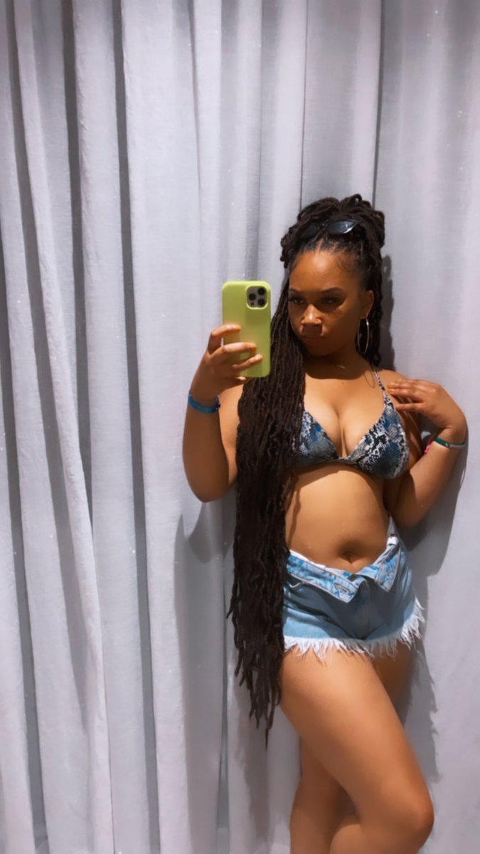 ANYEEEZY 🦋 (@yeezyyeez1) on Twitter photo 